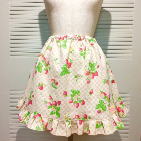 STRAWBERRY FRILLED SKIRT ※最終値下げ