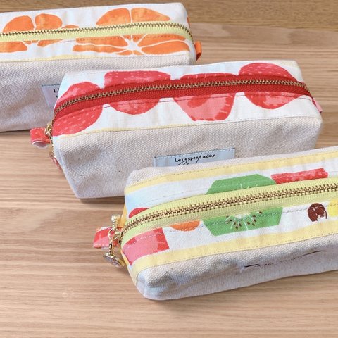 SALE🍓フルーツサンド柄♡ペンケース