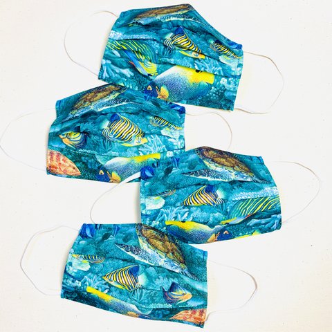 海の中マスク　4枚セット　レディースサイズ　ノーズワイヤー入り　使い捨て　送料無料　シュノーケル　スキューバダイビング　熱帯魚　ウミガメ　海ガメ　サンゴ礁　沖縄　リゾート　夏マスク　夏　海　魚