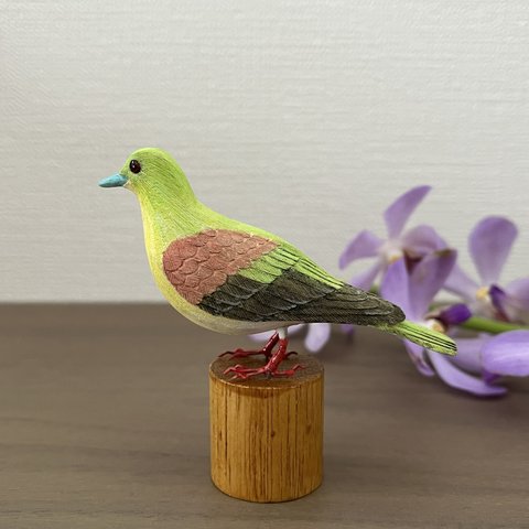 野鳥彫刻 アオバト