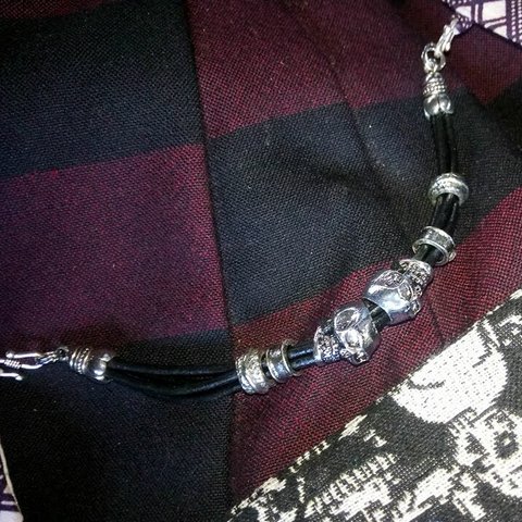黒本革羽織紐　ドクロ・スカルモチーフシルバー金具使用　着物や浴衣の羽織に！