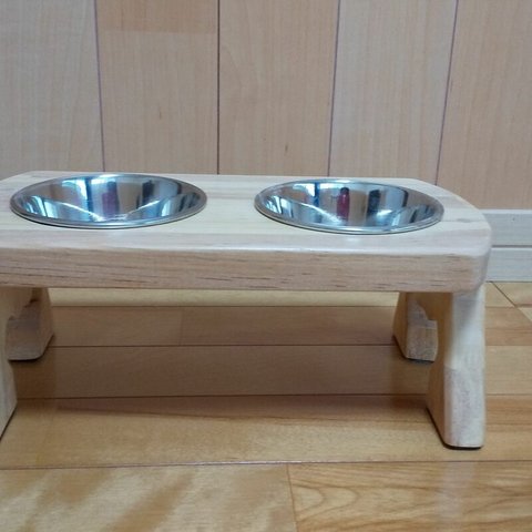 小型犬、猫の食器スタンド　斜め　食器付き　滑り止め付き