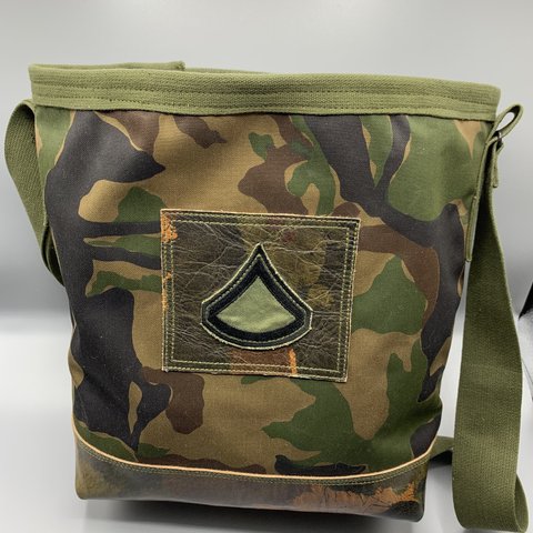 大きめ肩掛け迷彩柄バック【No. 014 Miles, Middle Sized Camouflaged Bag】