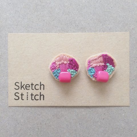 ruby×rose刺繍ピアス