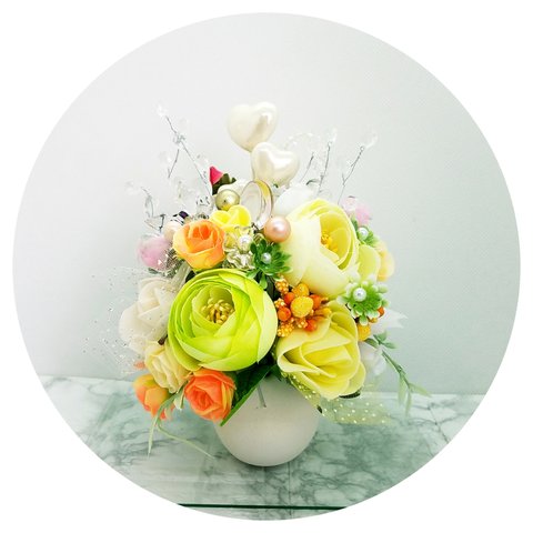 可愛いハートバルーンとイエローフラワー・キラキラ雫の小さなミニブーケ花瓶　インテリア