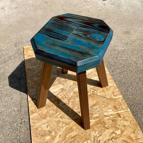 スツール（バーン＆ステイン）　Mサイズ（ブルー）・・・おしゃれ、洋風、木製、椅子、チェアー