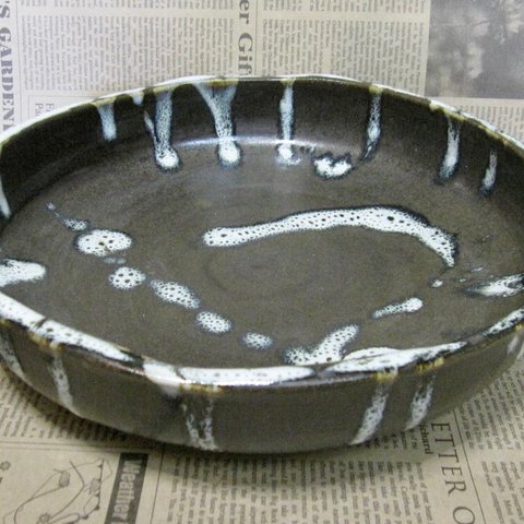陶製花器　水盤 黒マット＋白　【190921】