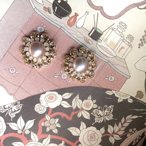 Swinging-Sixties flower(pearl pink) pierce / earring