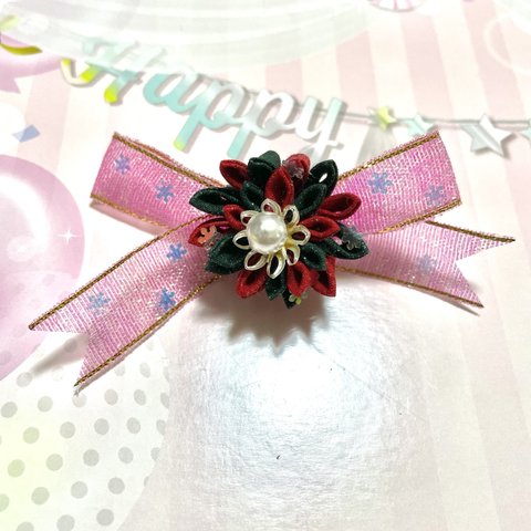 つまみ細工のクリスマスリボンブローチ🎀🎄☆値下げしました☆