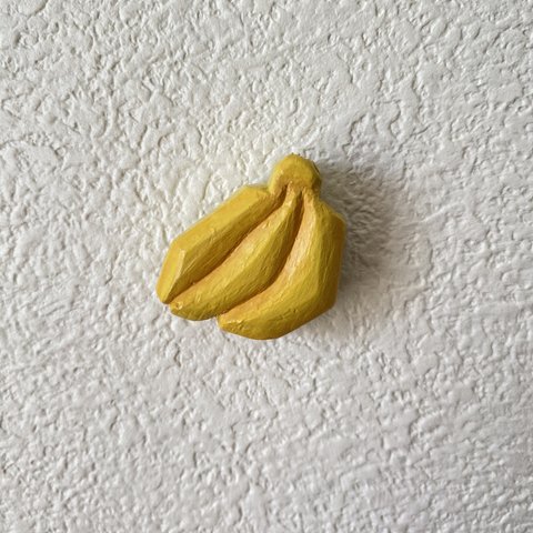 木彫りのバナナ