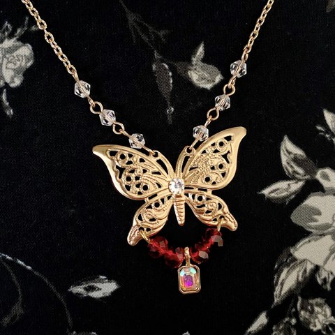 蝶の紋章-butterfly emblem-