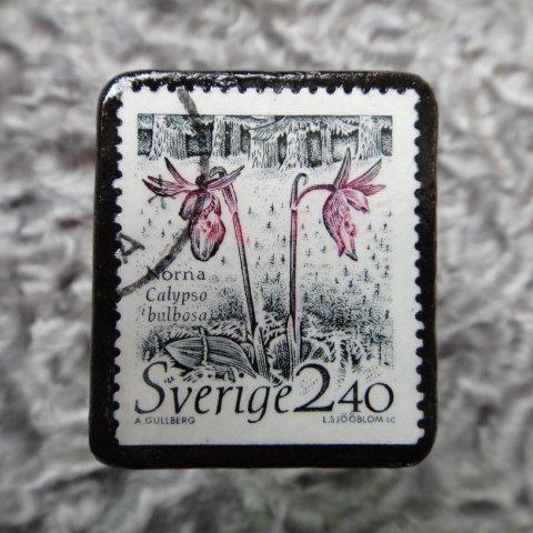 スウェーデン　切手ブローチ 589
