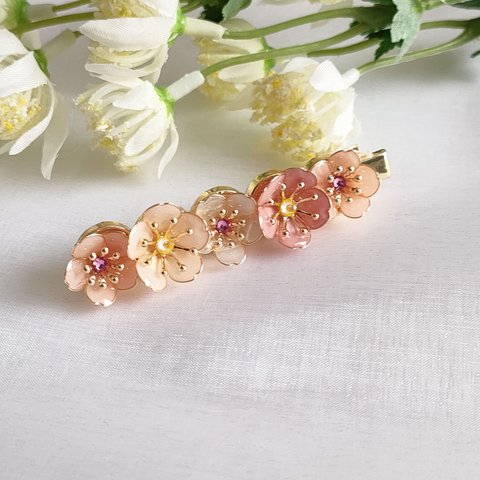 ◆ちょっぴり値下げ中◆春爛漫＊桜のヘアクリップ　N289