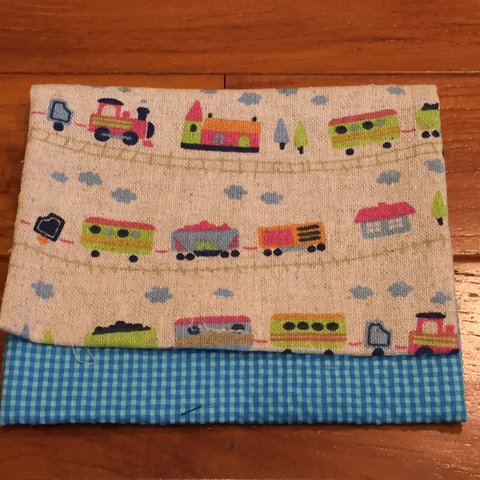 手刺繍入り小物入れ　移動ポケットとして最適♬