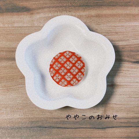 【選べる】こぎん刺しのくるみボタン(38mm/27mm)(マグネット/ブローチピン/ヘアゴム)●ちゃからずの反転模様