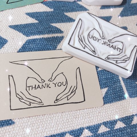 手でハートを作るthank you消しゴムはんこ