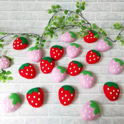 🍓フェルト いちごパン🍓    フェルトおままごと  2個セット