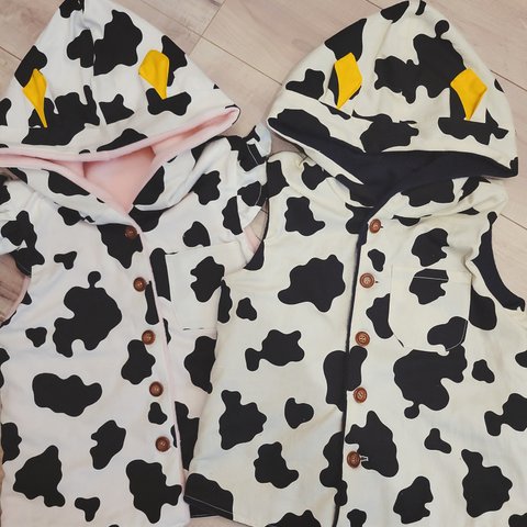 モーモーベスト🐮　牛柄　動物　フリース　子供ベスト　80 ～ 130　コスプレ　丑年　