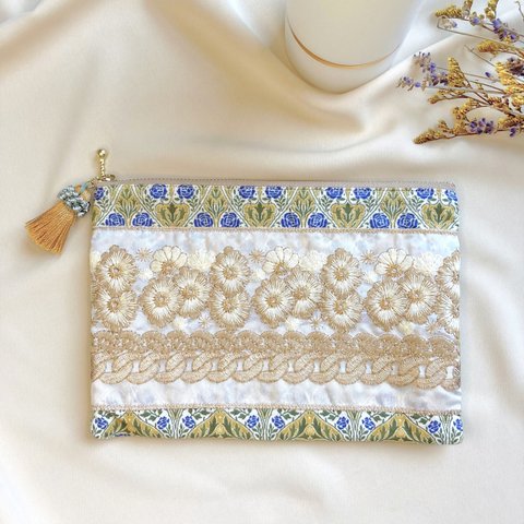 ✧ 祝福シリーズ ✧ ポーチ インド刺繍 大きめ 小物入れ 花柄 青いバラ
