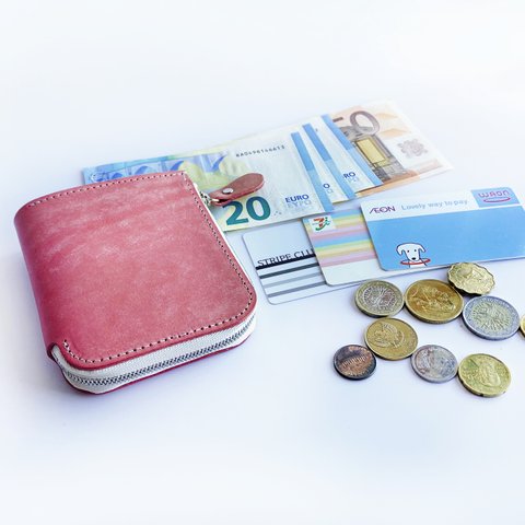 コーラルピンクのハーフウォレット　（イタリアンレザー　MAYA　使用）選べるファスナー色☆　コンパクト財布