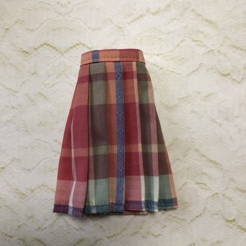 No.5225りかちゃんのチェック柄のスカート