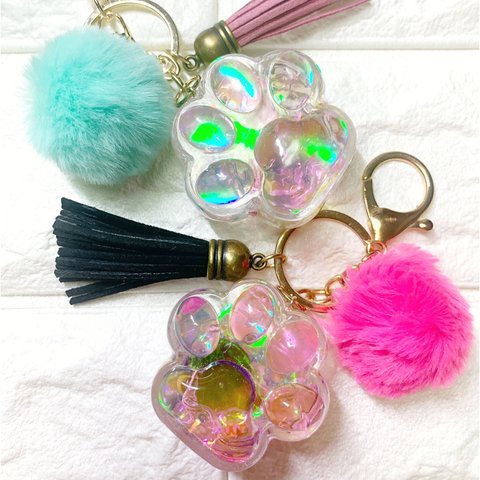 使い魔にゃんこの足跡ファーチャーム♡カシャカシャ♡ピンク♡ミントグリーン♡キャットパウ♡バックチャーム♡キャット♡猫♡ネコ♡差し色