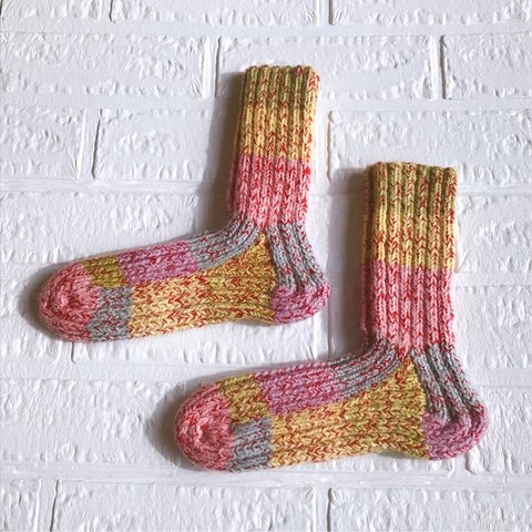 手編み靴下【春の日】男女兼用　ルームソックス