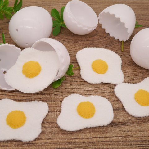 フェルトままごと*パカッと割れる卵*５個セット