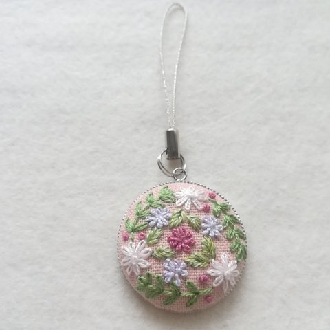 刺繍フラワーストラップ✿flower strap (pink)