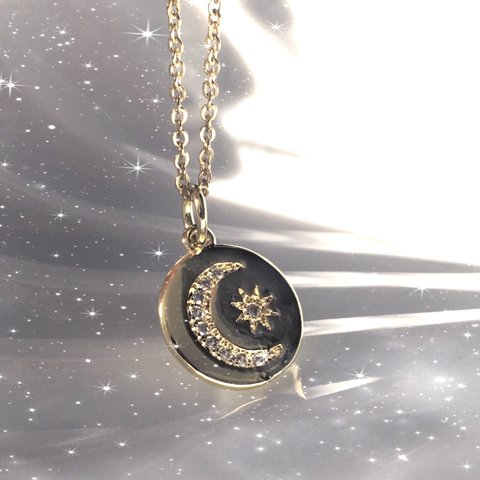 月と星◆夜空の金貨🌙✨◆18kgpコインチャーム◆ステンレスチェーンネックレス[〜55cm]◆ゴールド◆~il cielo notturno~
