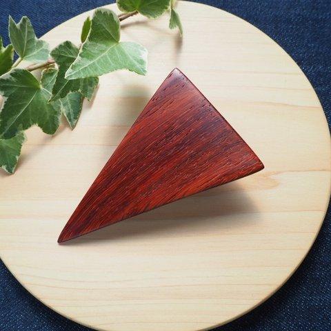 再販-赤い木の幅広三角ヘアクリップ（パドック01）7.8cm×5.0cm