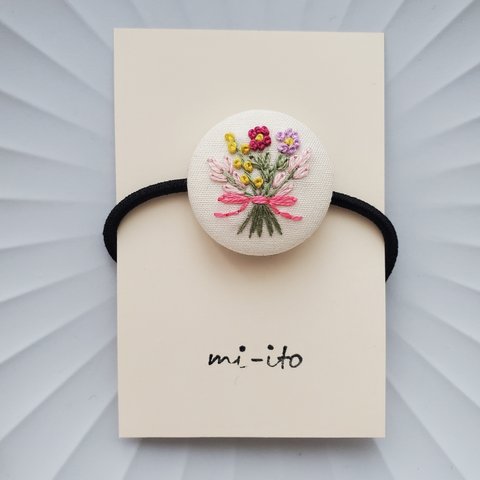 刺繍ヘアゴム🌷　no.1467 　くるみボタン　💛送料無料💛　