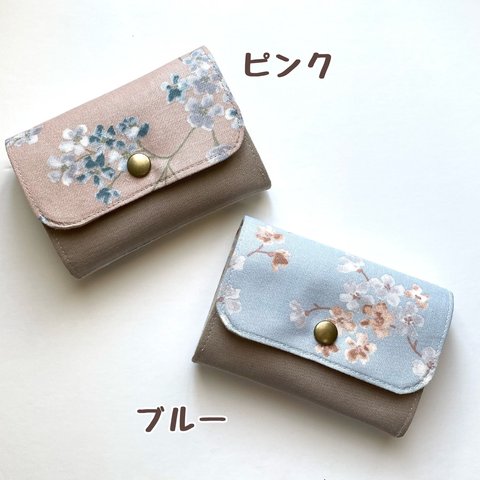 軽くて使いやすい👛コンパクト財布