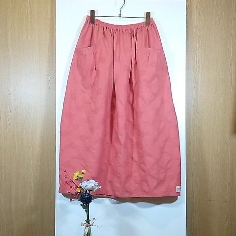 こっそり水玉のスカート【トマト】