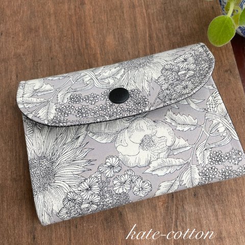 ■軽いミニ財布！リバティ風•花柄•グレー