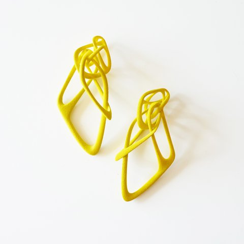 Tane Big Earrings タネビックピアス・イヤリング　マスタードイエロー