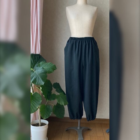 SALE ぽわっとパンツ(チャコールグレー・後ろポケ付き)