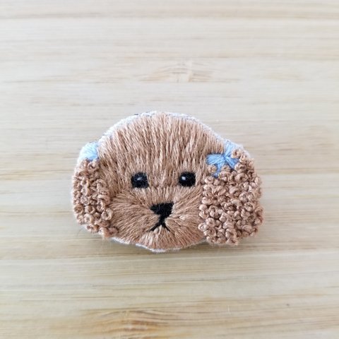 トイプードルの刺繍ブローチ【受注製作】