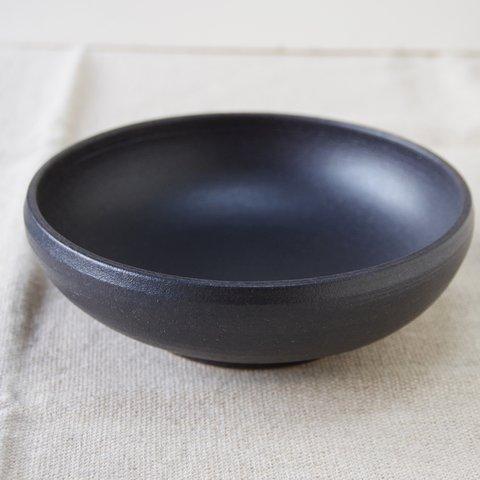 黒マットの平鉢 (Φ17cm)