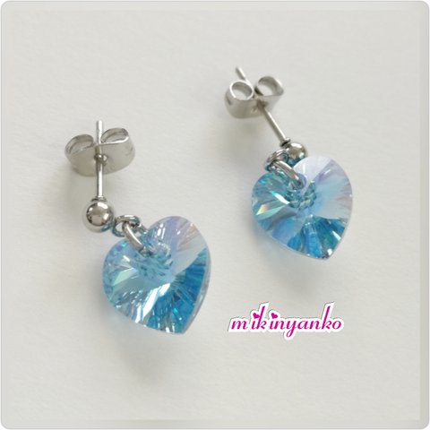 スワロフスキーのハートピアス〜SWAROVSKI♡HEART〜♥アクアマリンオーロラ♥　　*金属アレルギー対応*