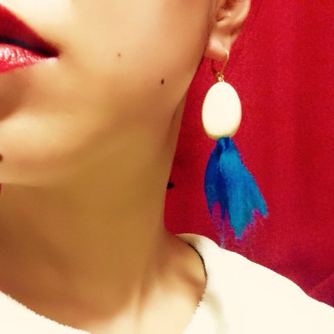 blue knit pierce 大ぶり ヴィンテージ 風 ハンドメイド ピアス ウッドビーズ ブルー ニット ♡