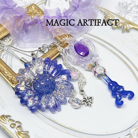 レジン✧ストラップ♢新しい世界を開くときめきを詰め込んだ花と冒険をイメージしたファンタジーランドのファンタジー・チャーム♢