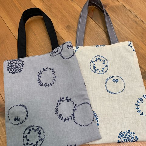 ＊ちょうちょとお花刺繍の可愛いbag＊