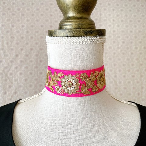 インド刺繍チョーカー(ピンク×フラワー)