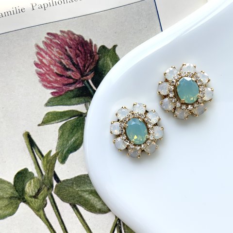 Victorian blue lake pierce / earring