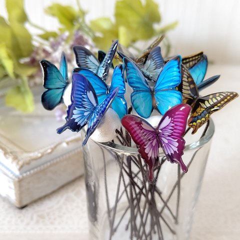 Ｕピン♪パールに蝶々が留まるＵピン。アゲハ蝶、モルフォ蝶、オオルリアゲハ、青い蝶、赤い蝶。