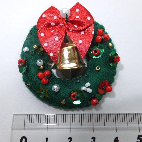 クリスマスブローチ フェルト刺繡 クリスマスリース