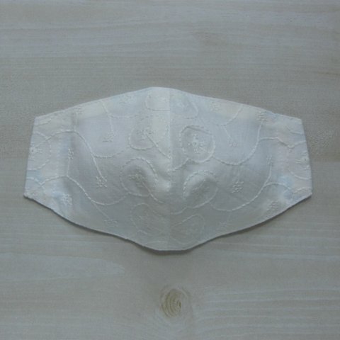 立体デザインマスク　刺繍・リング　Mサイズ（子ども用　男女兼用）