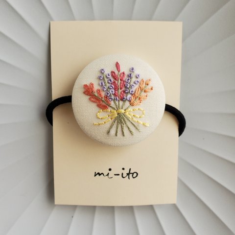 刺繍ヘアゴム🌷　no.569  くるみボタン　 💛送料無料💛　