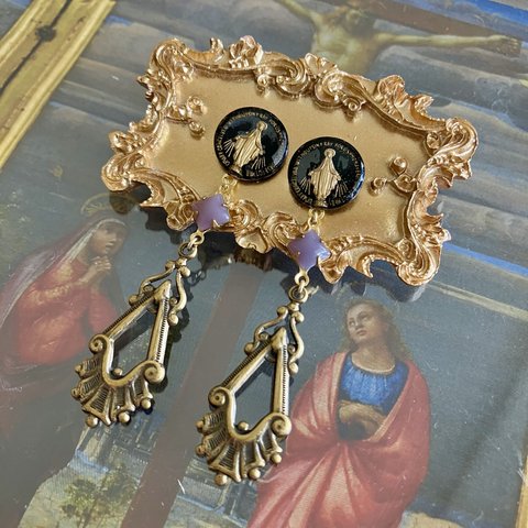 Virgin Mary intaglio earrings / ピアス